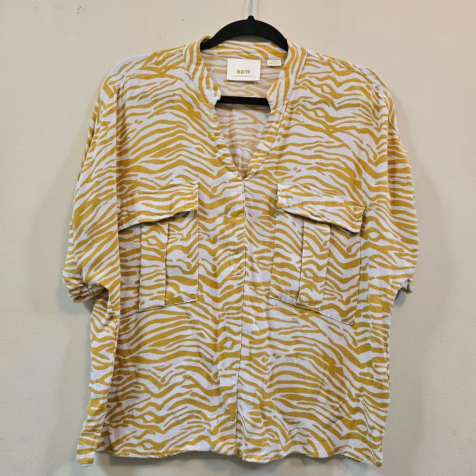 Maeve Anthropologie Boxy Relaxed Zebra Print Blouse Sz M Yellow V-Neck Pockets